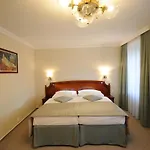 De Ligne Hotel 4*