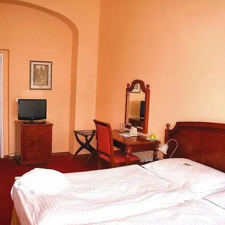Hotel De Ligne 4*