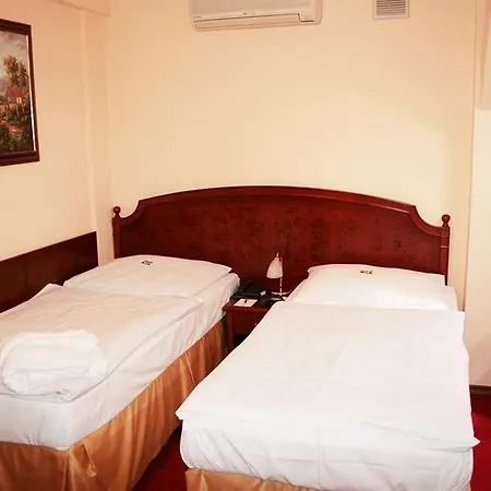 Hotel De Ligne 4*
