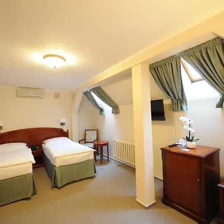 De Ligne Hotel 4*