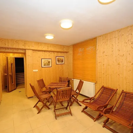 De Ligne Hotel 4*