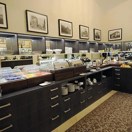 De Ligne Hotel 4*