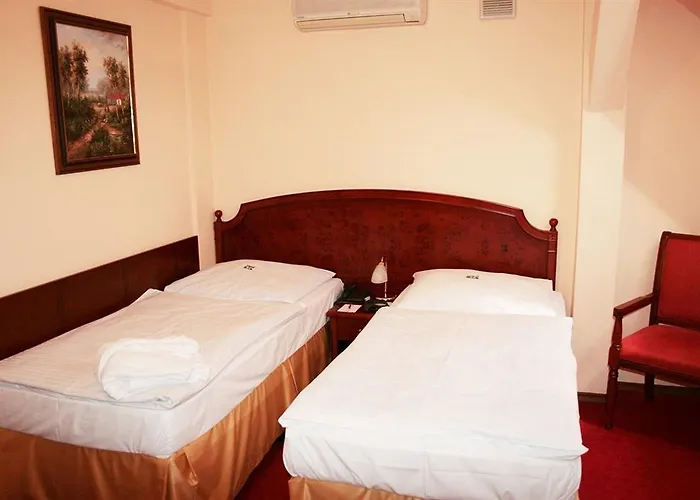 Hotel De Ligne 4*
