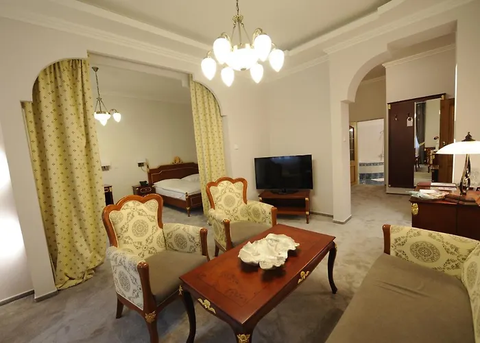 Hotel De Ligne 4*